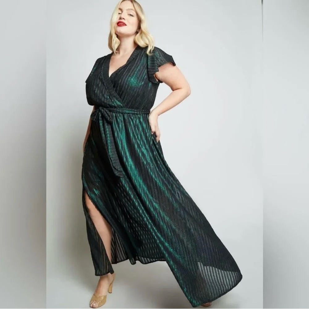 Modcloth Emerald Green Maxi Dress